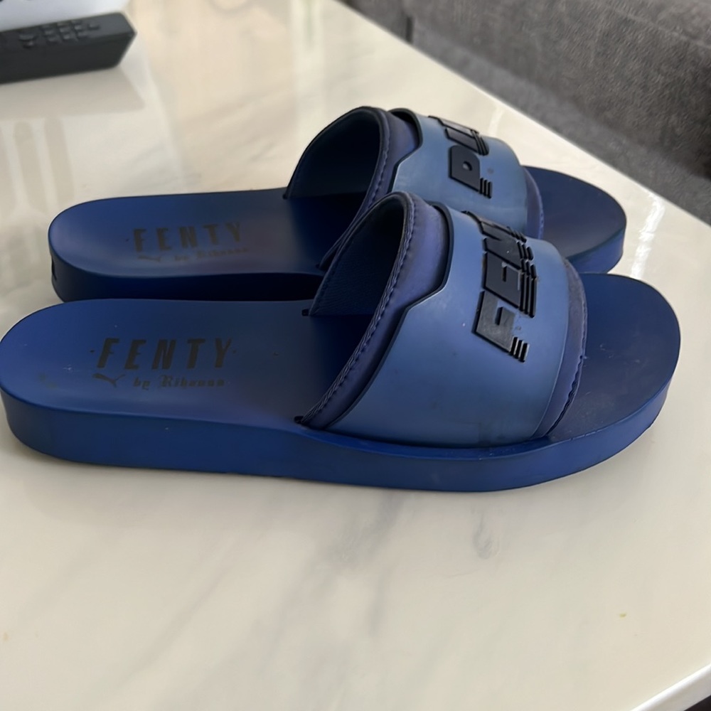 Fenty Puma Slides by Rihanna - Picture 5 of 6